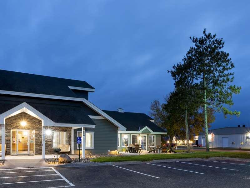GrandStay Hotel & Suites Cambridge Exterior foto