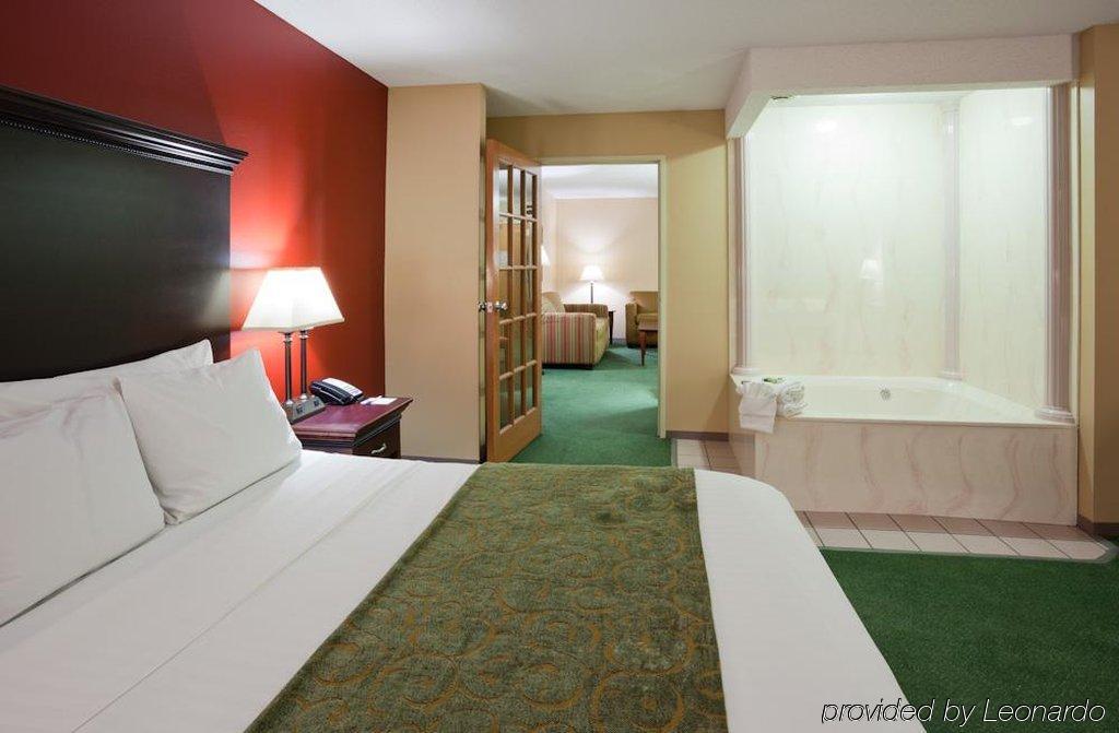GrandStay Hotel & Suites Cambridge Zimmer foto