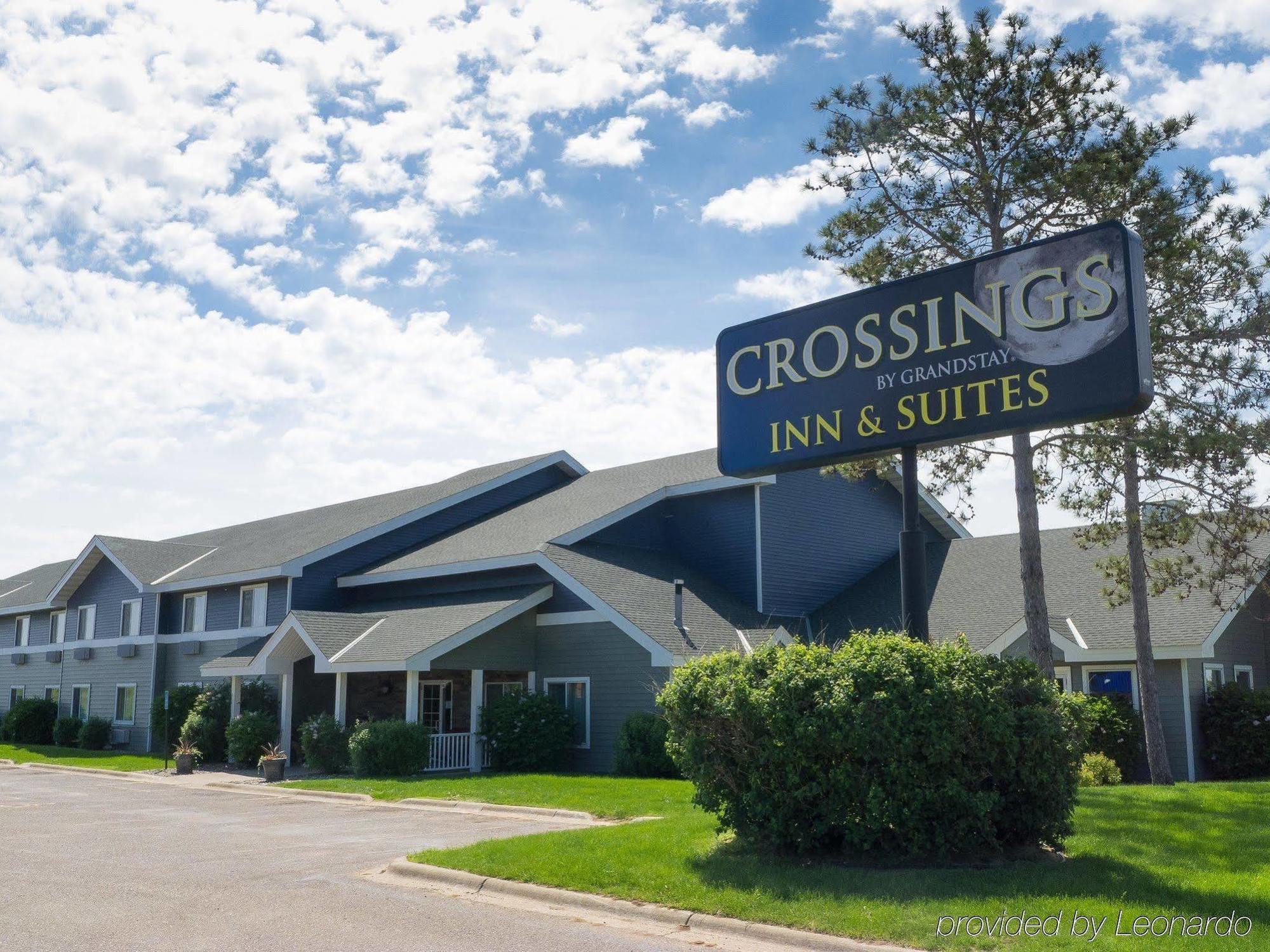 GrandStay Hotel & Suites Cambridge Exterior foto